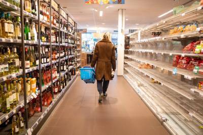 Сколько покупателей – столько и корзин: в супермаркетах Польши хотят ввести новые правила - 24tv.ua - Варшава