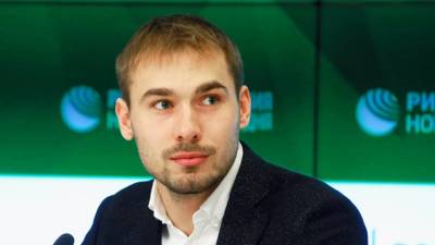 Антон Шипулин - Шипулин подал документы на праймериз ЕР по выборам в Государственную думу - russian.rt.com