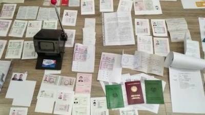 В Москве выявили подпольные типографии, которые печатали документы для мигрантов - piter.tv - Москва