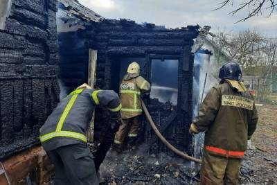 В Смоленске сгорел летний домик, а вслед за ним и жилой дом - mk-smolensk.ru - Смоленск