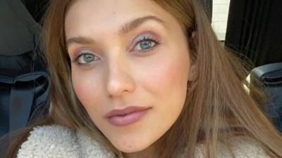 Регина Тодоренко - Фрида Кало - Сальвадор Дали - Фанаты "Маски" обрушились на Тодоренко из-за ее образа Фриды Кало - nation-news.ru - Испания