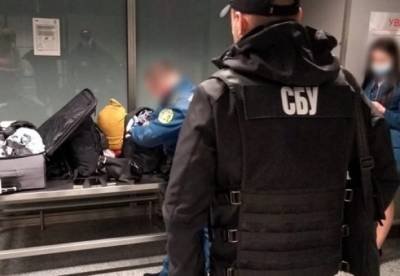 Перекрыт канал контрабанды прекурсоров через аэропорт Борисполь (фото) - facenews.ua - Киев - Борисполь