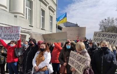 Александр Сенкевич - Протестующие прорвались в мэрию Николаева - korrespondent.net - Киев - Николаев