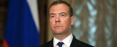 Владимир Путин - Дмитрий Медведев - Татьяна Голикова - В России не хватило холодильников для хранения препаратов от ковида - runews24.ru
