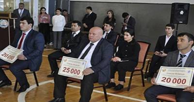 Премии президента Таджикистана за 2020 год получили 4 борца - dialog.tj - Таджикистан