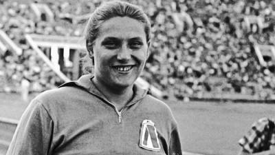 Умерла трехккратная олимпийская чемпионка Тамара Пресс - gazeta.ru - Токио - Япония - Рим