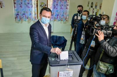 Альбин Курти - В Косово, Сербии и ЕС возмущены наглостью Курти, голосовавшего на... - politnavigator.net - Россия - США - Сербия - Косово - Тирана