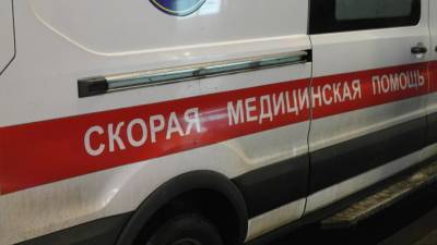 На Парашютной с общего балкона 23 этажа выпала 19-летняя девушка - piter.tv - Ярославль