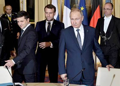 Владимир Зеленский - Владимир Путин - Дмитрий Песков - Кремль поприветствовал желание Зеленского встретиться с Путиным - tvc.ru - Киев
