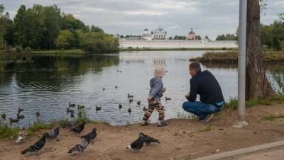 Александр Беглов - Смольный выплатит 500 тыс. рублей за заслуги в воспитании детей - dp.ru - Санкт-Петербург