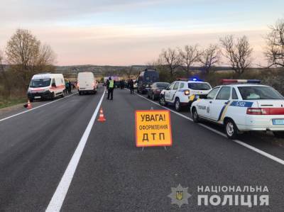 Погибли 3 человека: На Закарпатье полицейский попал в смертельное ДТП - news.bigmir.net