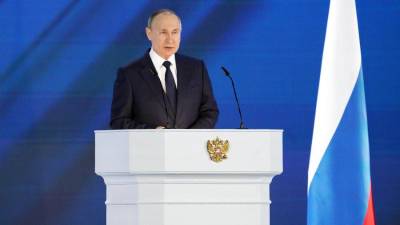 Владимир Путин - Путин назвал национальные интересы приоритетом для депутатов - iz.ru