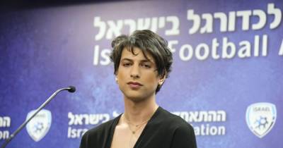 "Я уверена в себе и поступаю правильно": в Израиле появится первый футбольный арбитр-трансгендер (фото) - focus.ua - Израиль