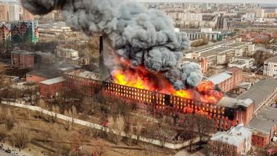 Суд принял иск властей о реставрации сгоревшей Невской мануфактуры - nation-news.ru - Ленинградская обл. - Санкт-Петербург