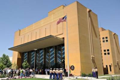 Залмай Халилзад - США приказали сотрудникам посольства в Афганистане покинуть страну - unn.com.ua - США - Киев - Афганистан - Кабул - Посольство