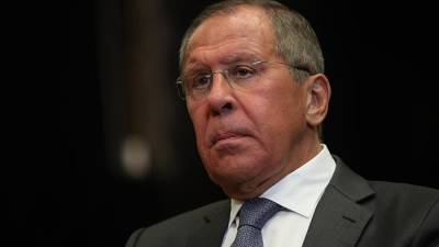Владимир Путин - Сергей Лавров - Лавров заявил о скором представлении списка «недружественных стран» - iz.ru