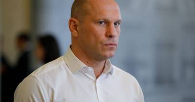 Львовский облсовет резко обратился к властям из-за диссертации Кивы: "Издевательство над образованием" - tsn.ua - Львов