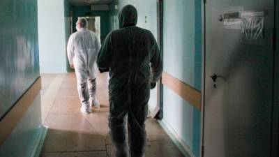 Владислав Сергиенко - Будни борцов с коронавирусом: крахмал на руках и "печать" от очков - crimea.ria.ru - Москва - Крым - Симферополь