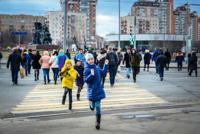 Госавтоинспекция призвала родителей следить за безопасностью детей на дорогах - vm.ru - Госавтоинспекция