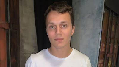 Артем Тарасов - «Маму не трогать!» — Тарасова задержали после ссоры с вице-президентом «АльфаСтрахования» - 5-tv.ru - Москва - Санкт-Петербург