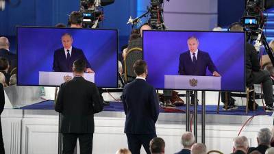 Владимир Путин - Михаил Мишустин - Решения по поручениям из послания Путина были подготовлены за три дня - iz.ru
