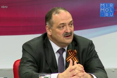 Сергей Меликов - Сергей Меликов об аварийной школе в поселке Львовский 1 - mirmol.ru - респ. Дагестан