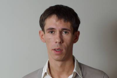 Алексей Панин - 14-летняя дочь актера Панина станцевала с сигаретой под шансон - mk.ru - Испания