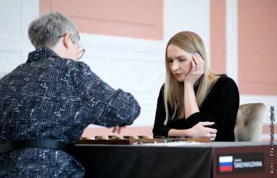 Станислав Поздняков - Тамара Тансыккужина - По ходу финала ЧМ по шашкам польские организаторы убрали флаг РФ - sport-interfax.ru - Москва