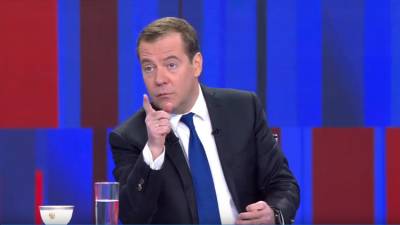 Дмитрий Медведев - Медведев назвал виновных в порче отношений России и Чехии - polit.info - Россия - Чехия - Прага