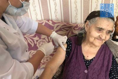 В Новолакском районе заработали мобильные бригады медиков по вакцинацфии населения от коронавируса - mirmol.ru