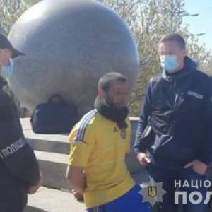 Андрей Крищенко - Расчлененное тело в сумке: в Киеве задержали подозреваемого в жестоком убийстве. Фото - reporter-ua.com - Киев