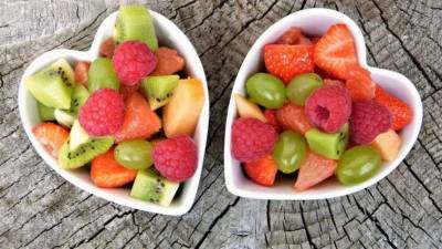 Ученые назвали фрукты и ягоды, которые провоцируют мигрень - lenta.ua - Бразилия