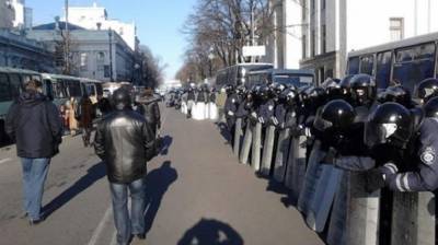 МВД разрешило милиции применять российские гранаты против майдановцев: расследование завершили - 24tv.ua - Киев