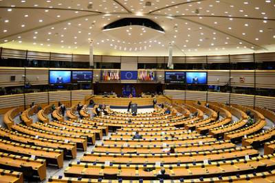 Европарламент предложит карать российских олигархов за коррупцию - lenta.ru