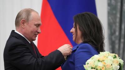 Алексей Навальный - Маргарита Симоньян - ФБК опубликовал зарплаты сотрудников Russia Today - svoboda.org