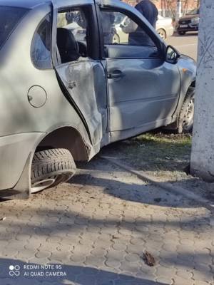 Наезд легковушки на двух женщин и ребенка в Ельце записала камера наблюдения - lipetskmedia.ru