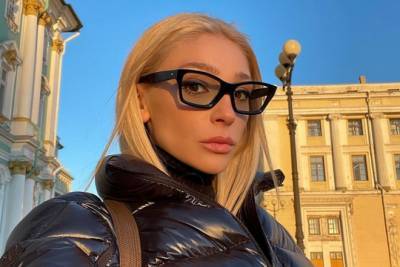 Анастасия Ивлеева - Уставший от нарушений Насти Ивлеевой Дептранс обратился к ней в соцсетях - versia.ru