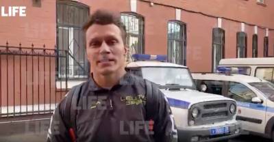 Артем Тарасов - Бойца MMA Тарасова отпустили из полиции после драки с вице-президентом "Альфастрахования" - reendex.ru - Санкт-Петербург