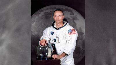 Майкл Коллинз - Умер Майкл Коллинз, астронавт из первого экипажа, слетавшего к Луне - gazeta.ru