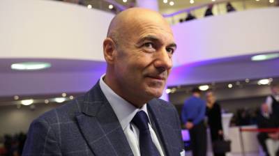 Лев Лещенко - Игорь Крутой подарил внебрачному сыну квартиру в Москве, машину и дом - newinform.com - Москва