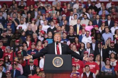 Дональд Трамп - Трамп планирует возобновить митинги в мае - unn.com.ua - США - Киев