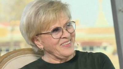 Алиса Фрейндлих - Исчезнувшую после тяжелой болезни 86-летнюю Фрейндлих окружили заботой - penzainform.ru - Санкт-Петербург