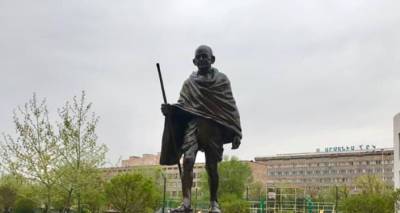В Ереване подожгли памятник Ганди: предыстория и реакция мэрии - ru.armeniasputnik.am - Турция - Пакистан - Ереван - Османская Империя