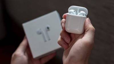 Давит бешеная конкуренция: Apple выпустит на 25 миллионов меньше AirPods в 2021 году - 24tv.ua - Новости