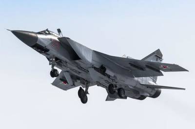 Sohu: российский истребитель МиГ-31 с точностью хирурга пресек провокацию НАТО в Баренцевом море - argumenti.ru - Россия