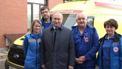 Владимир Путин - Путин посетил станцию скорой помощи в Пушкине - delovoe.tv - Санкт-Петербург