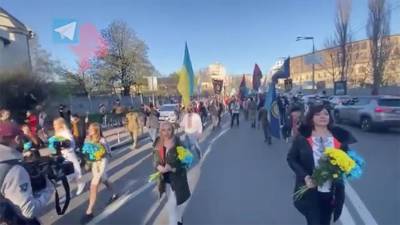 Участники марша националистов в Киеве пообещали «пройти по руинам Москвы» - iz.ru - Москва - Киев - Донецк