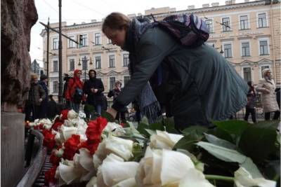 Пострадавшая при теракте в метро Петербурга отсудила у метрополитена еще 1,5 млн рублей - spb.mk.ru - Санкт-Петербург - Приморье край