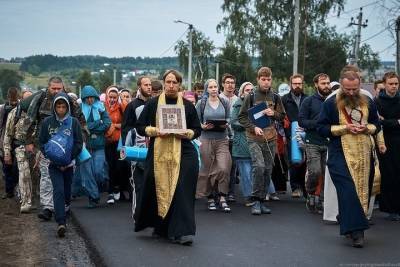 Первомайской демонстрации и шествия Бессмертного полка не будет, но крестный ход состоится - kostroma.mk.ru - Кострома