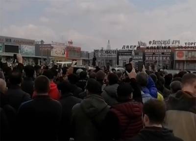 Василий Голубев - Правительство Ростовской области прокомментировало протесты предпринимателей на рынках Аксая - privet-rostov.ru - Ростовская обл.